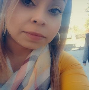 Meet your Posher, Adriana